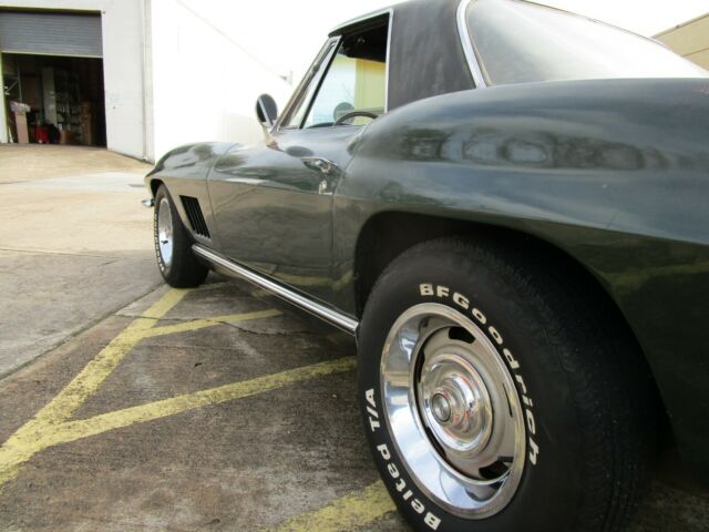 Chevrolet Corvette 1967 image number 0
