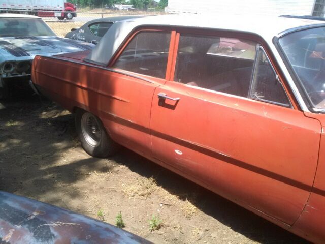 Ford Fairlane 1965 image number 3