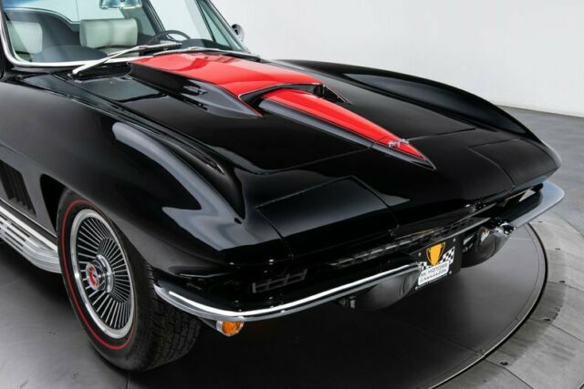 Chevrolet Corvette 1967 image number 11