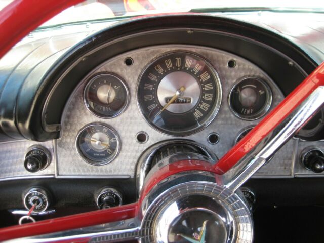 Ford Thunderbird 1957 image number 7