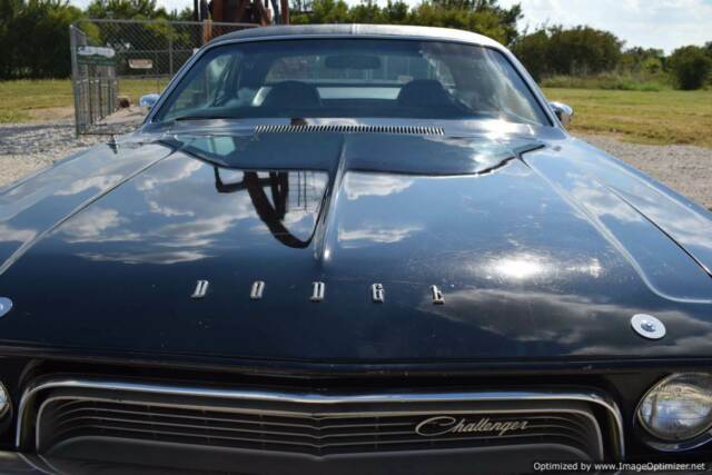 Dodge Challenger 1972 image number 14