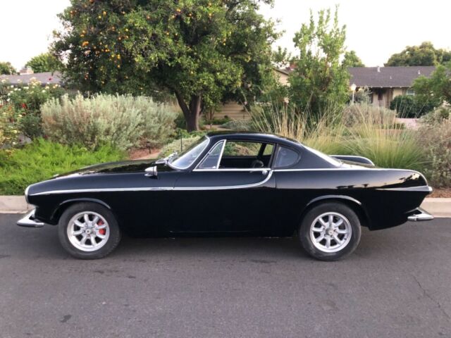 Volvo P1800 1965 image number 0