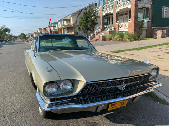 Ford Thunderbird 1966 image number 11