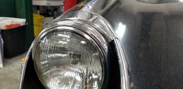 Jaguar E-Type 1971 image number 2