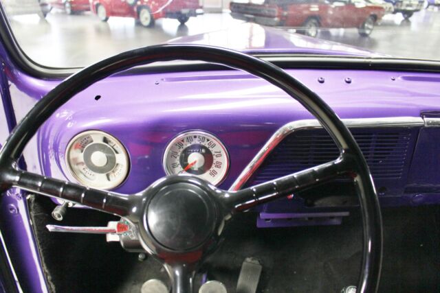 Ford F2 Pickup 1952 image number 16