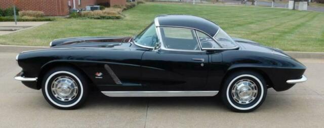 Chevrolet Corvette 1962 image number 7