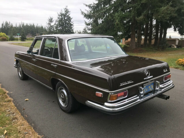 Mercedes-Benz 300-Series 1970 image number 20