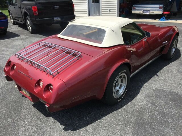 Chevrolet Corvette 1975 image number 22
