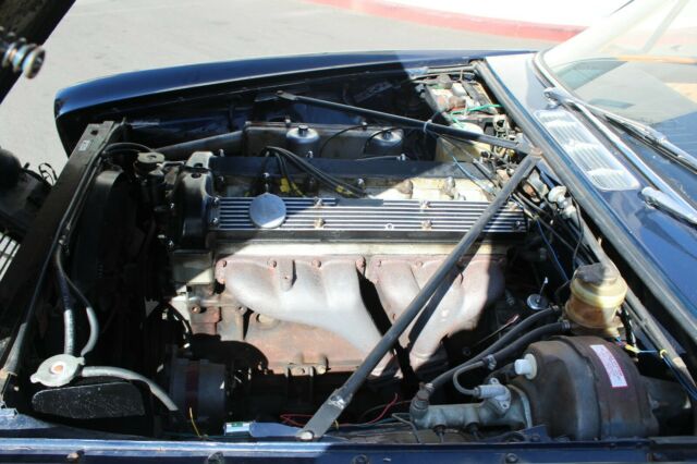 Jaguar XJ6 1971 image number 11