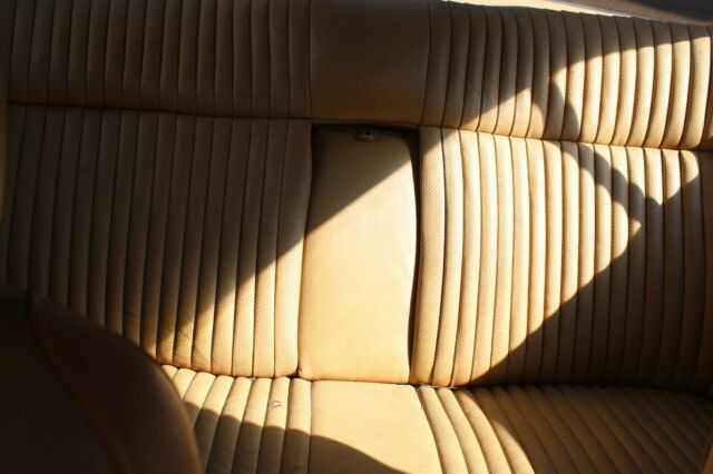 Jaguar XJ6 1971 image number 16