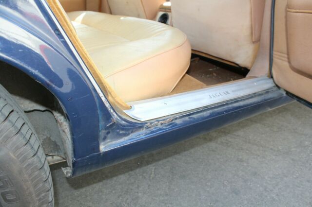 Jaguar XJ6 1971 image number 32