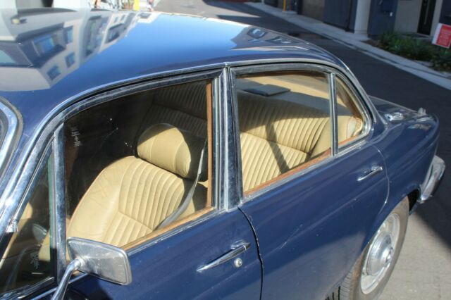 Jaguar XJ6 1971 image number 39