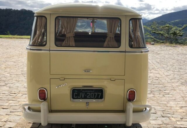 Volkswagen Bus/Vanagon 1975 image number 22