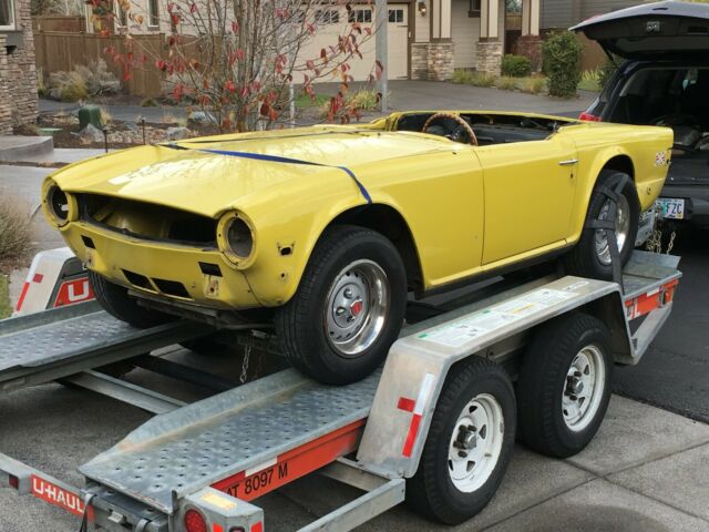 Triumph TR-6 1975 image number 24