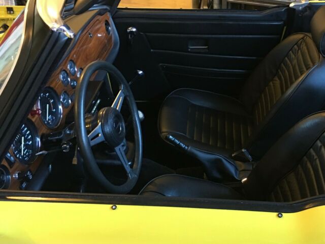 Triumph TR-6 1975 image number 34