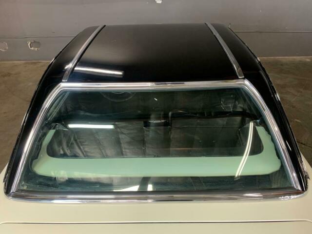 Mercedes-Benz SL-Class 1969 image number 15