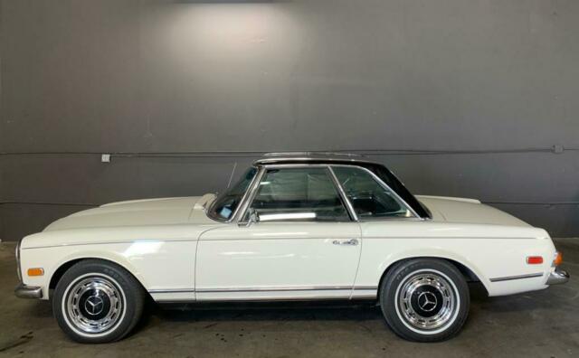 Mercedes-Benz SL-Class 1969 image number 3