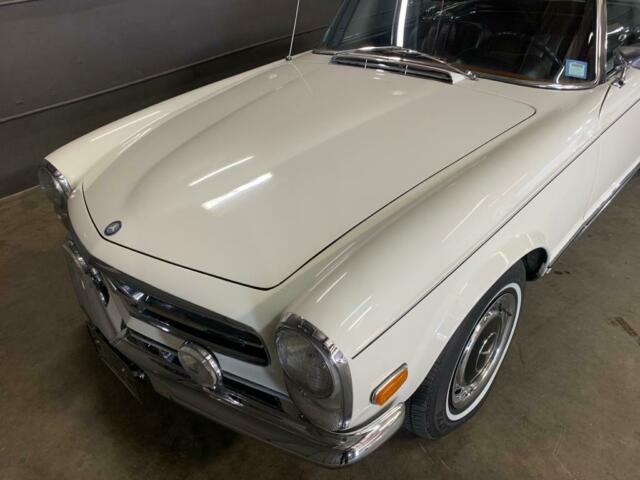 Mercedes-Benz SL-Class 1969 image number 6