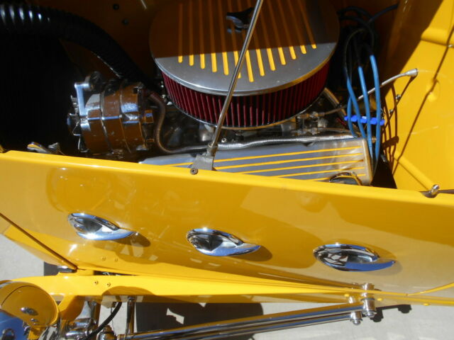Ford Mustang 1932 image number 21