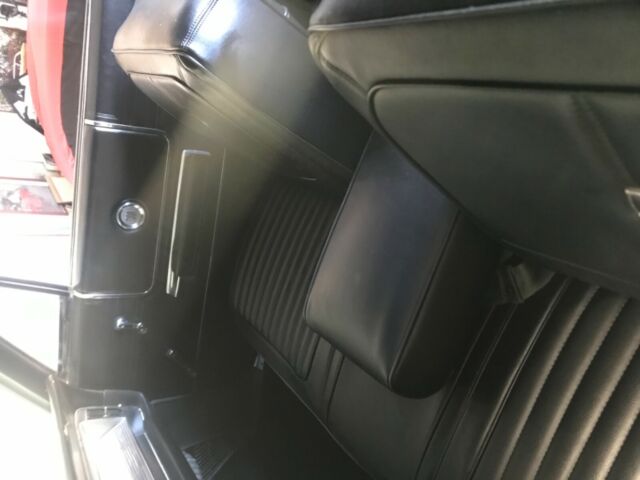 Chrysler 300 Series 1968 image number 27