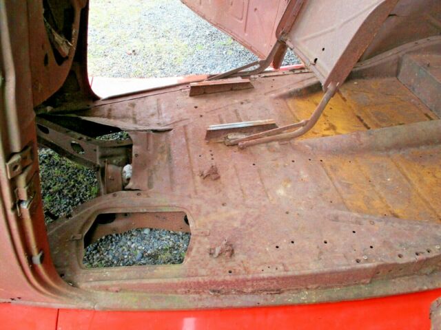 Ford Tudor 1933 image number 9