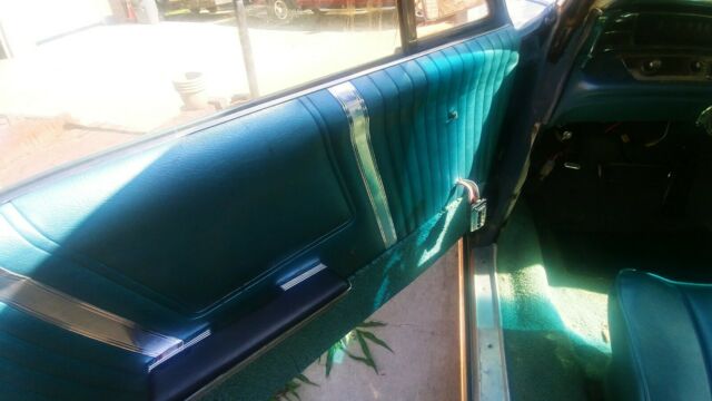 Pontiac Bonneville 1963 image number 13