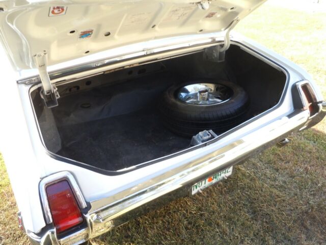 Oldsmobile Cutlass 1969 image number 12