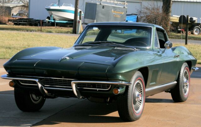 Chevrolet Corvette 1967 image number 2