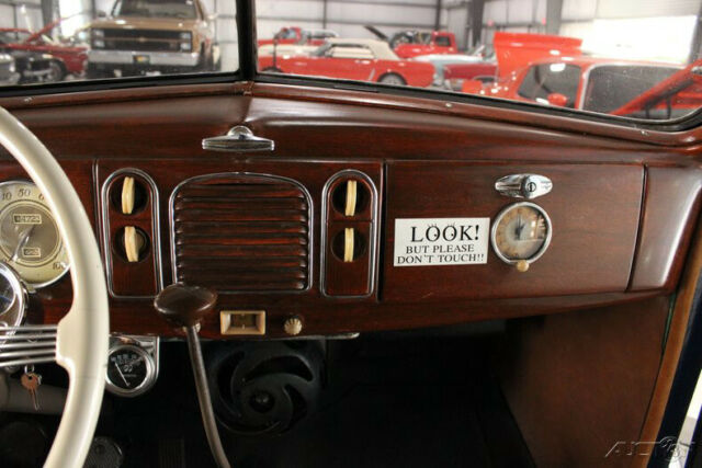 Ford Business Coupe 1938 image number 23