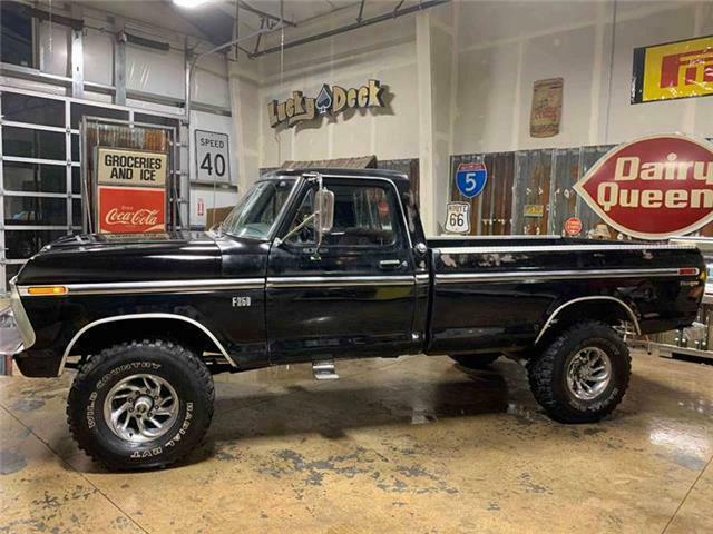 Ford F-250 1975 image number 4