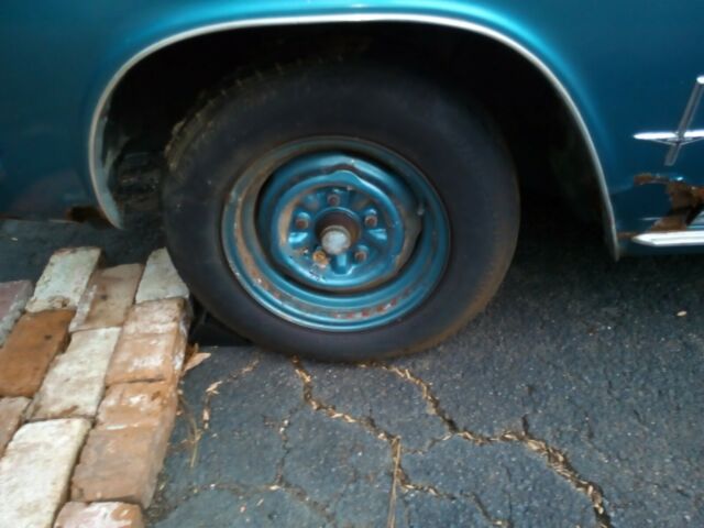 Chevrolet Corvair 1967 image number 15