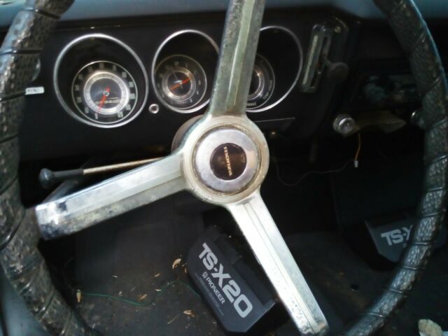 Chevrolet Corvair 1967 image number 9