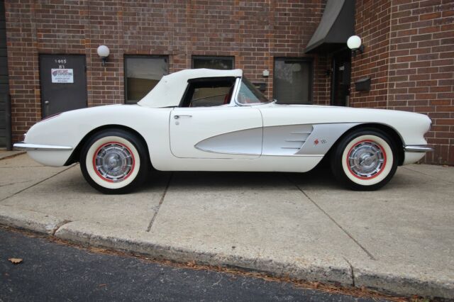 Chevrolet Corvette 1958 image number 29