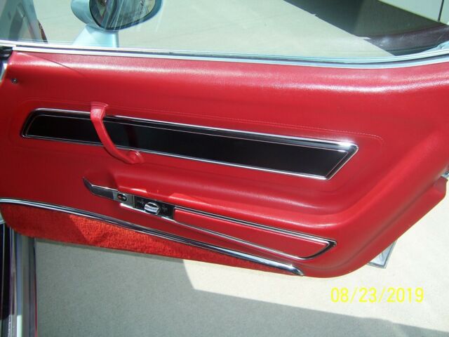 Chevrolet Corvette 1977 image number 12
