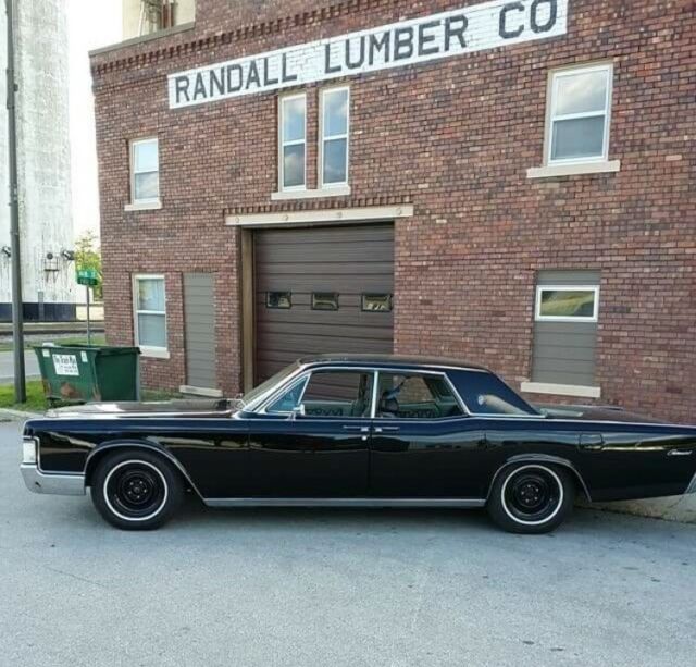 Lincoln Continental 1969 image number 0