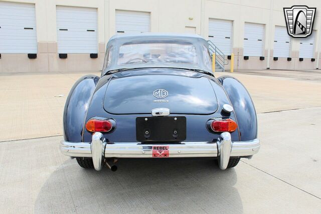 MG MGA 1962 image number 5