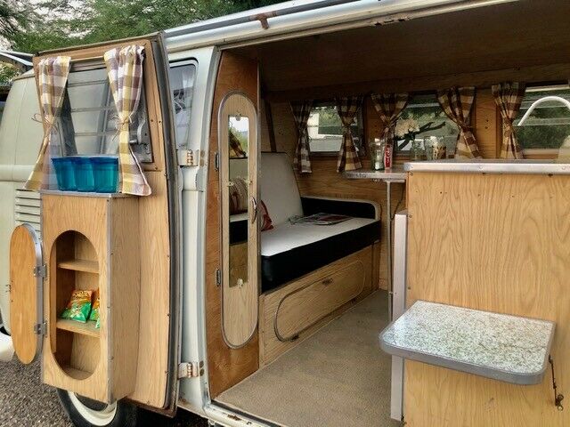 Volkswagen Bus/Vanagon 1966 image number 34