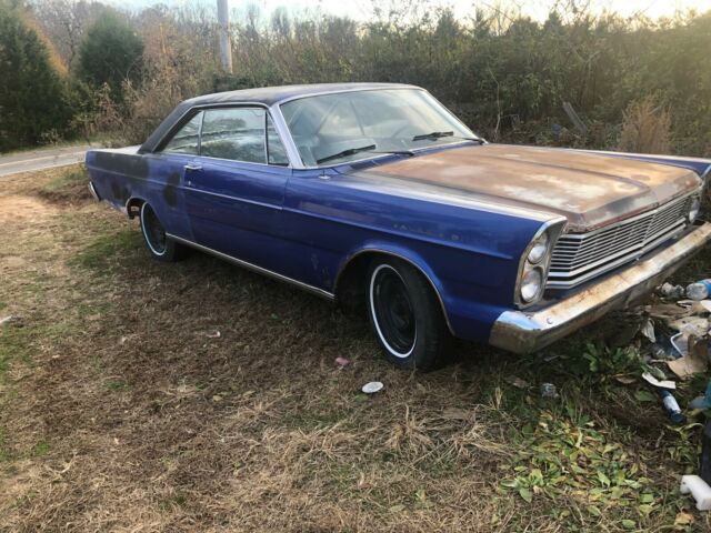 Ford Galaxie 1965 image number 1