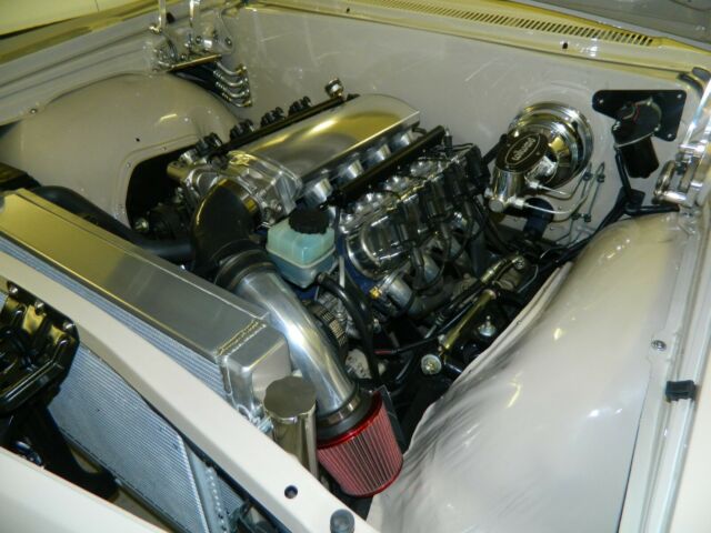Chevrolet Impala 1965 image number 5