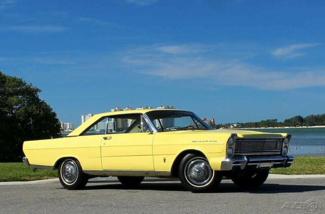 Ford Galaxie 1965 image number 8