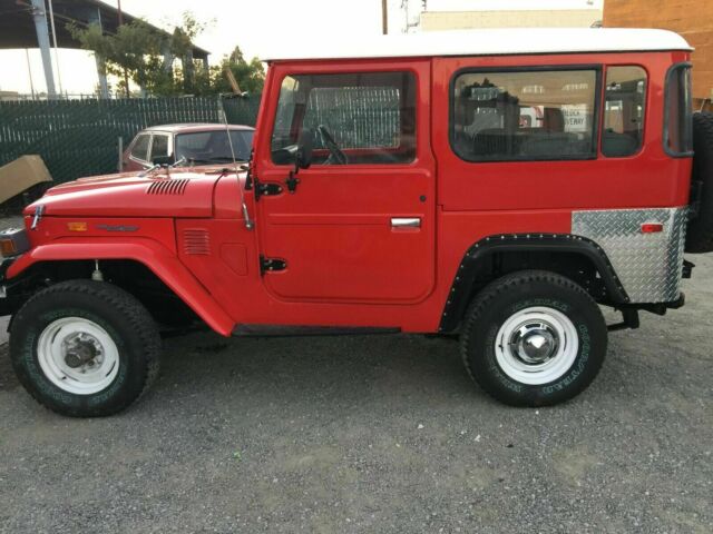 Toyota Land Cruiser 1977 image number 10