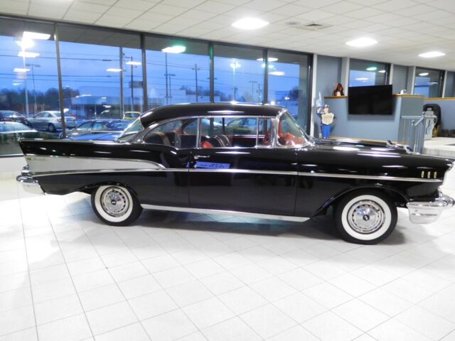 Chevrolet Bel Air/150/210 1957 image number 25