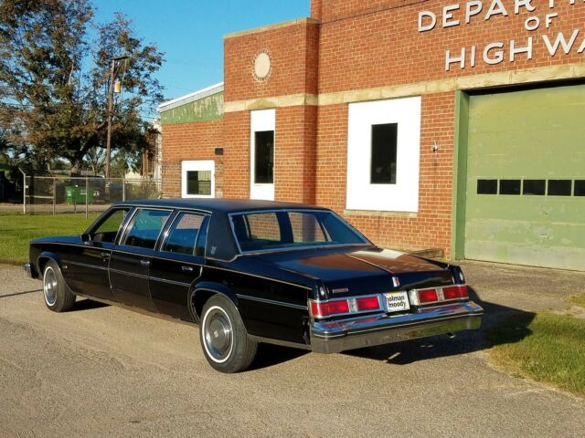 Oldsmobile Eighty-Eight 1979 image number 10