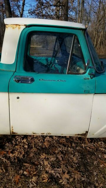 Ford F-100 1962 image number 16