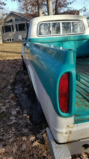 Ford F-100 1962 image number 23