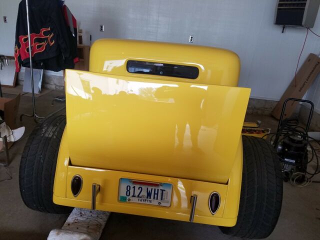Ford Model A 1930 image number 2