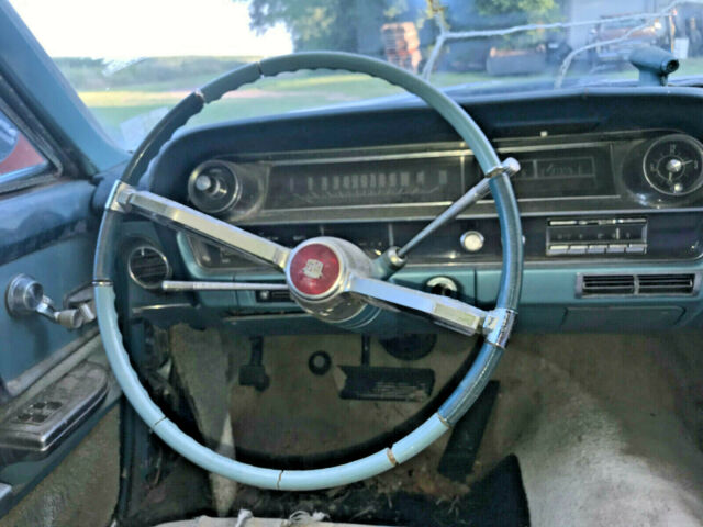 Cadillac Series 62 1963 image number 38