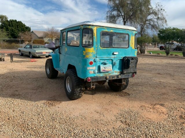 Toyota Land Cruiser 1967 image number 21