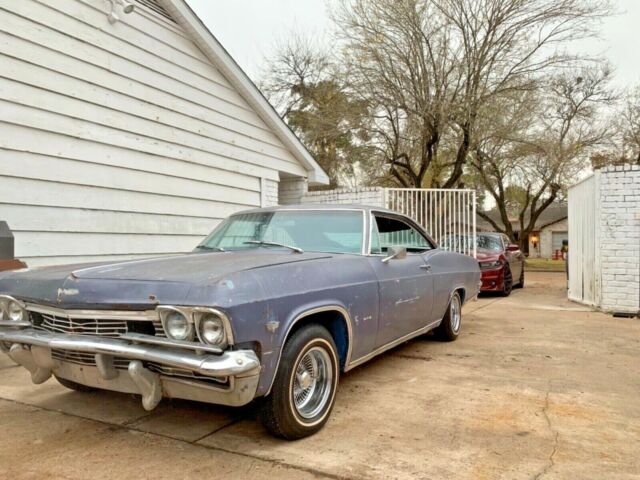 Chevrolet Impala 1965 image number 0