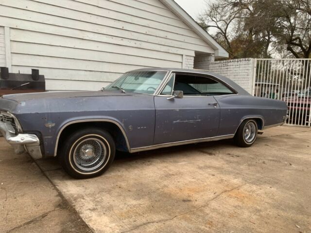 Chevrolet Impala 1965 image number 23